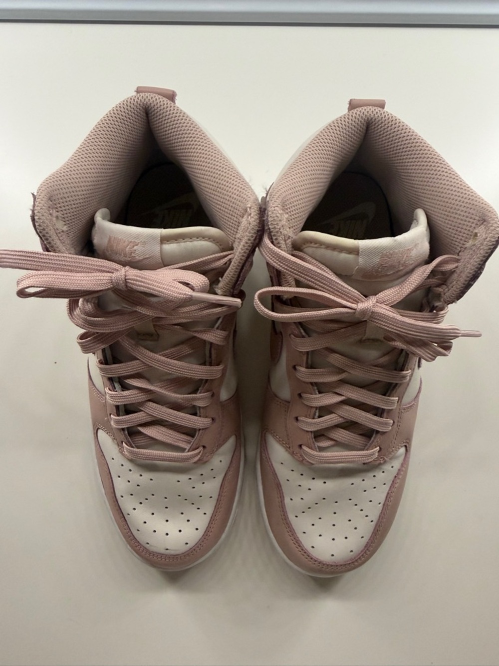 Nike Dunk High ‘Pink Oxford’